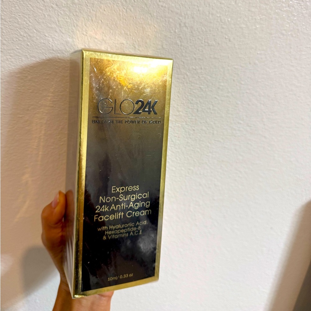 Brand new GLO24K Instant Facelift Cream with 24k Gold, Hyaluronic Acid, Peptides